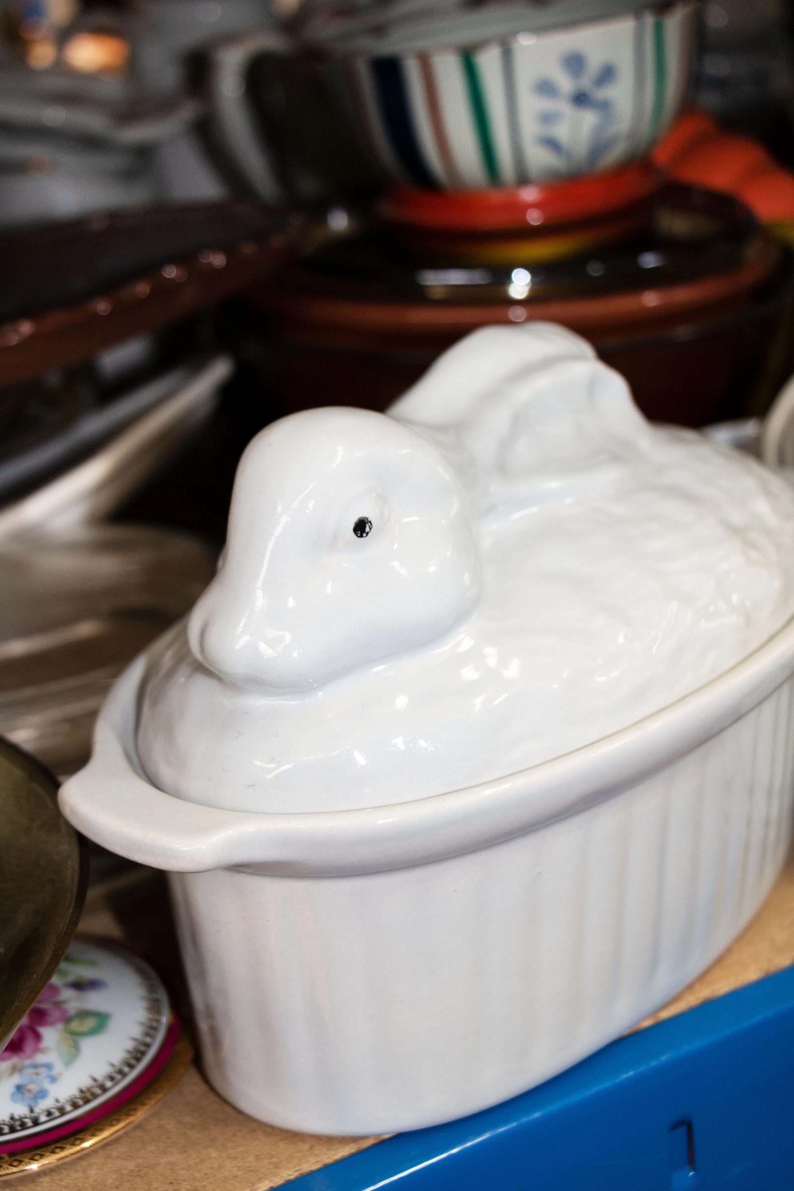Vintage crockery, including a duck-shaped tureen